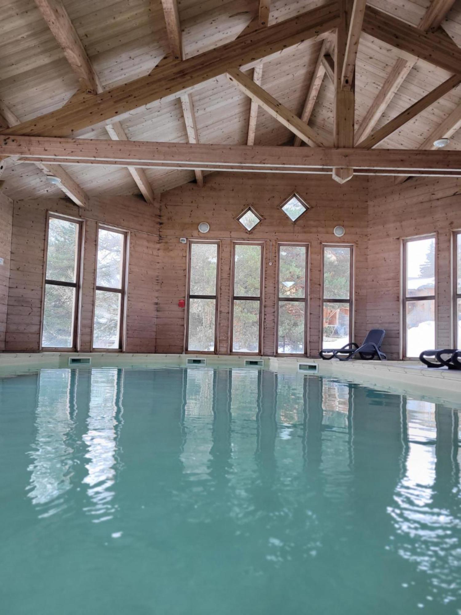 Chalet By Sophie Superdevoluy Avec Piscine Kültér fotó